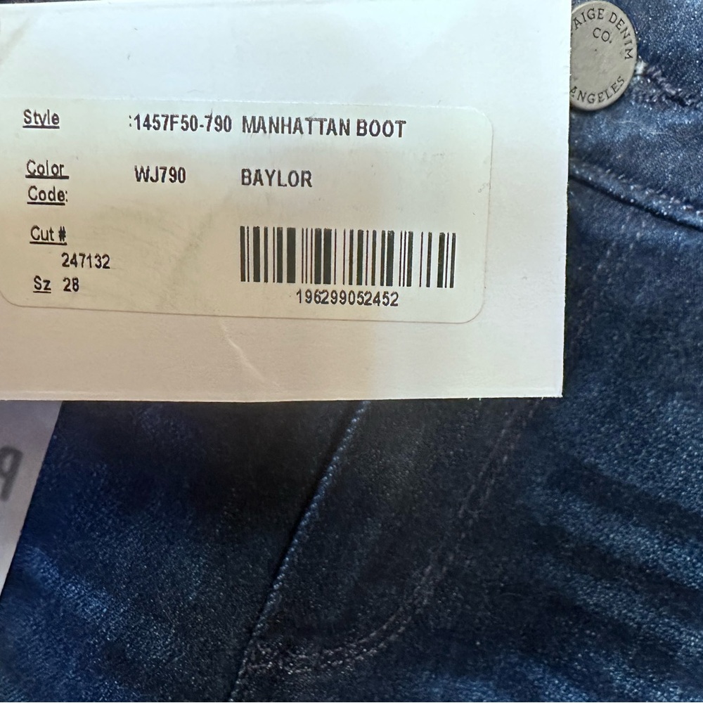 NWT Paige bootcut jeans